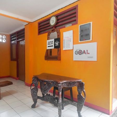 فندق Oyo Life 3034 Taman Melati ديبوك المظهر الخارجي الصورة